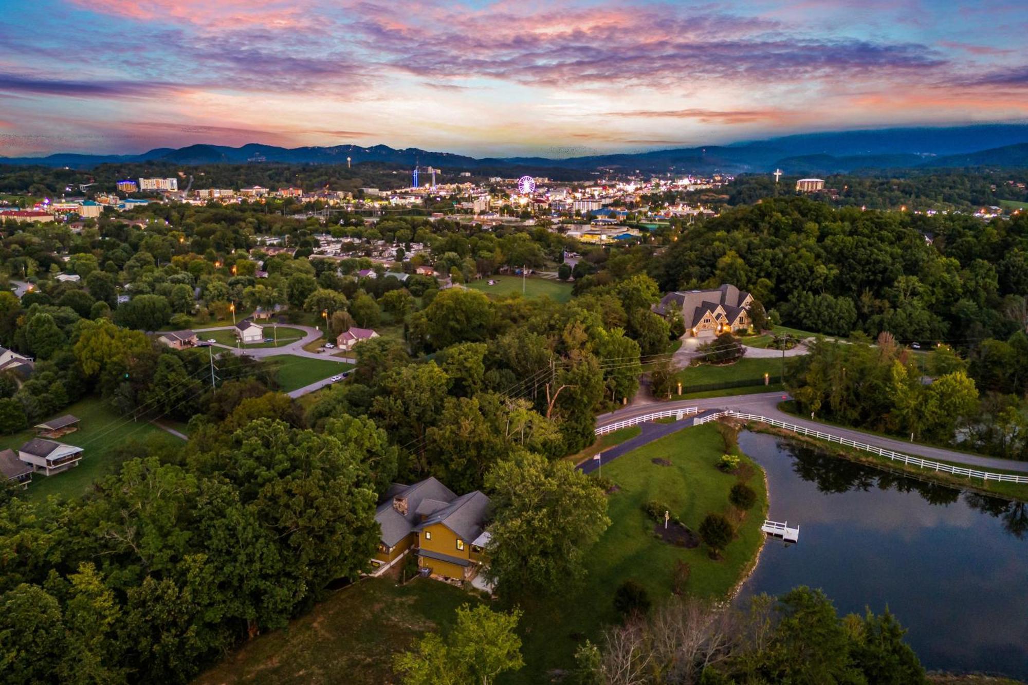 Haven On The Pond Villa Pigeon Forge Exterior foto