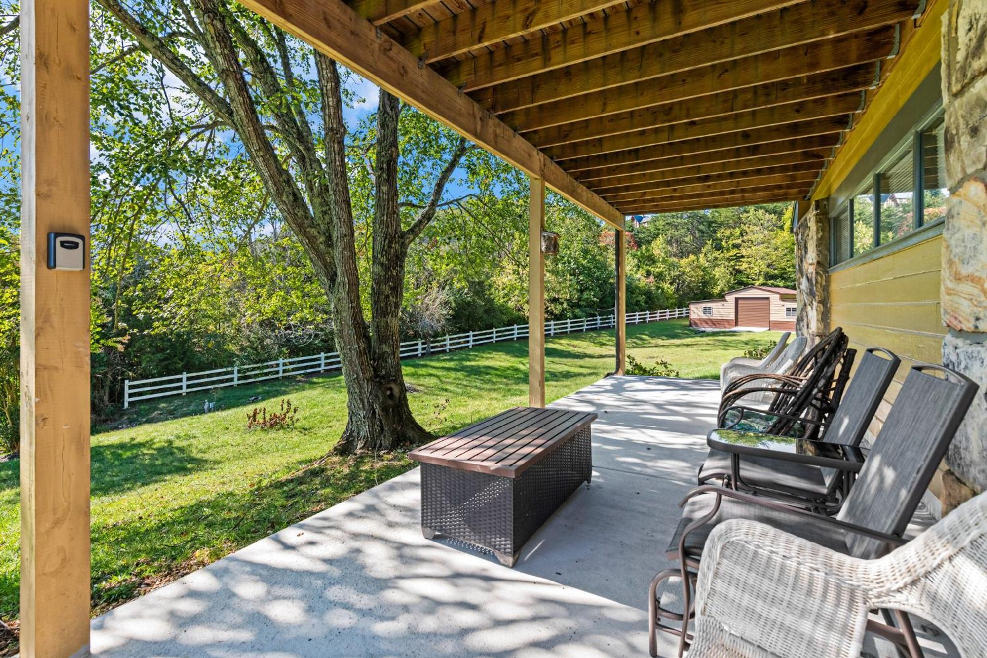 Haven On The Pond Villa Pigeon Forge Exterior foto