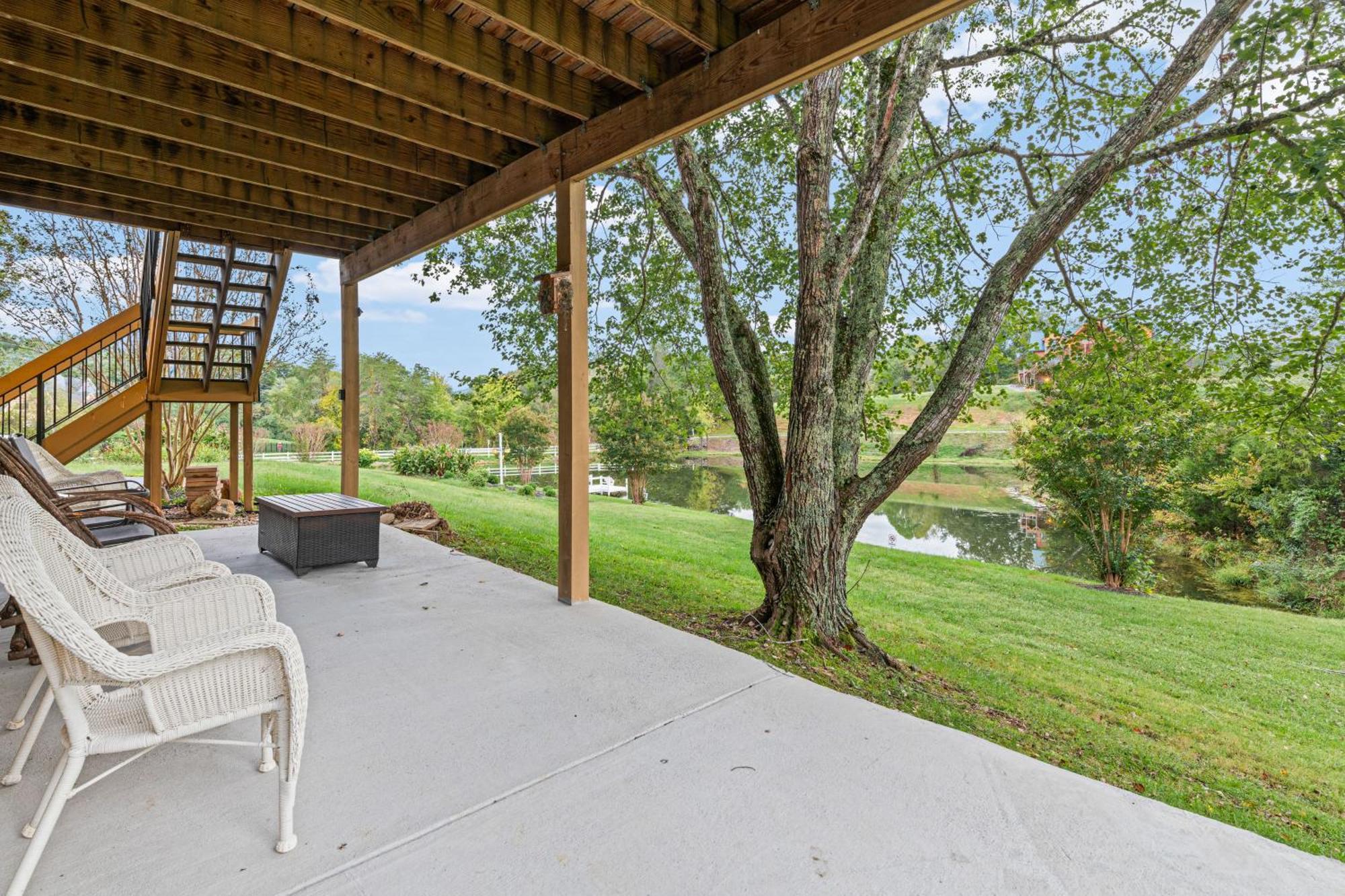 Haven On The Pond Villa Pigeon Forge Exterior foto