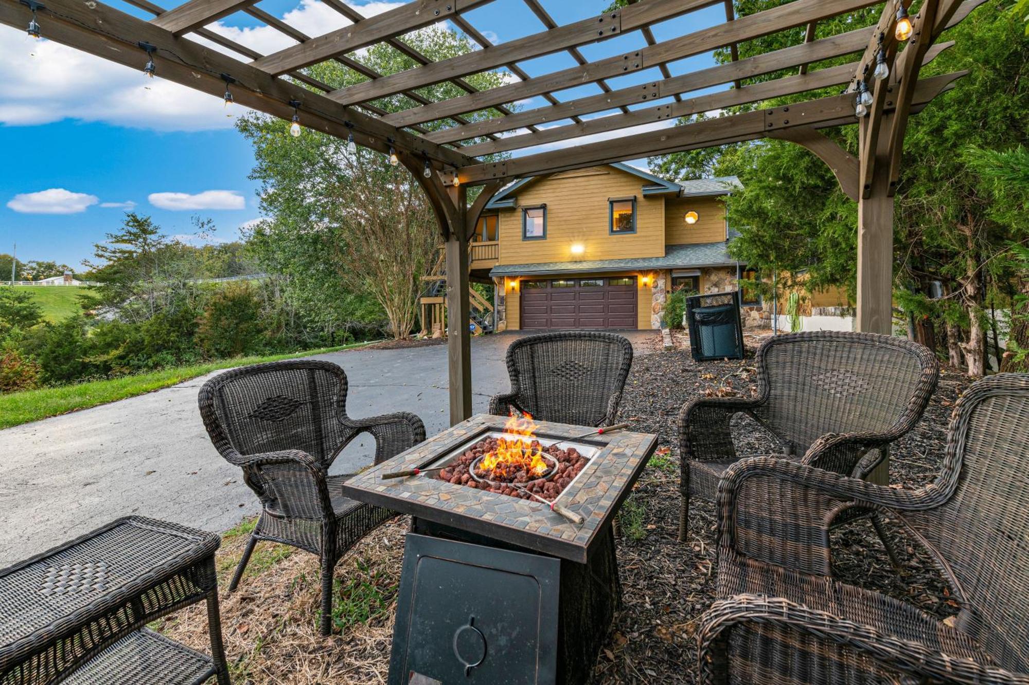 Haven On The Pond Villa Pigeon Forge Exterior foto